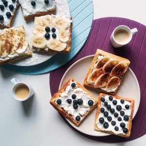 toast with fruit